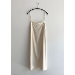 🌷sold🌷Kamperett • NWOT Short Slip